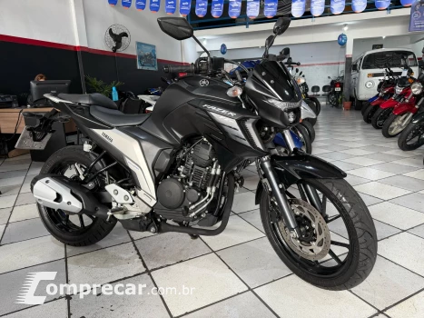 Yamaha FZ25 ABS