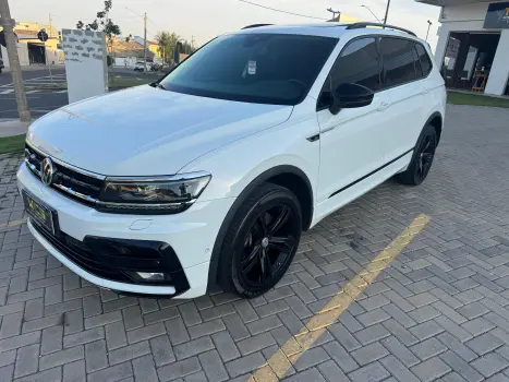 CHEVROLET VW Tiguan R-Line 350 2.0 TSI AT 2021 4 portas