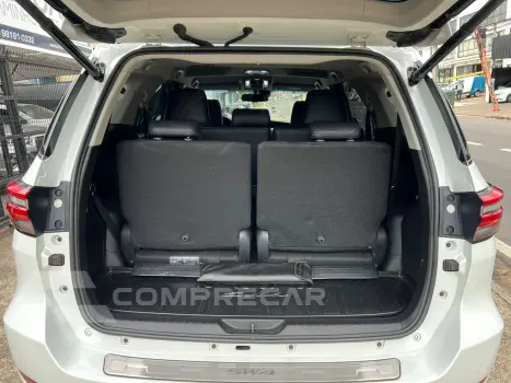 HILUX SW4 2.8 D-4d Turbo SRX 7L 4X4