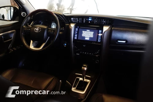 Hilux SW4 2.7 16V 4P FLEX SRV 7 LUGARES AUTOMÁTICO
