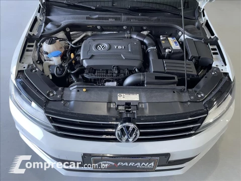 Volkswagen JETTA 2.0 TSI HIGHLINE 211CV GASOLINA 4P TIPTRONIC 4 portas