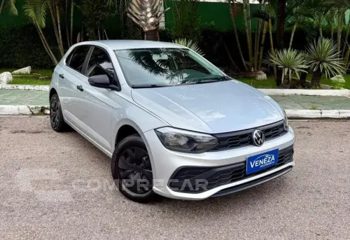 Volkswagen POLO TRACK MA 4 portas