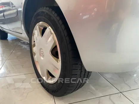 CLIO 1.0 Authentique 8V