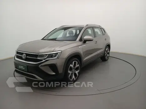 Volkswagen TAOS 1.4 250 TSI TOTAL FLEX HIGHLINE AUTOMÁTICO 4 portas