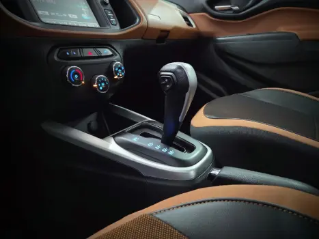 ONIX 1.4 MPFI ACTIV 8V FLEX 4P AUTOMATICO