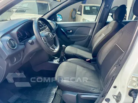 Logan 1.6 16V 4P FLEX SCE ZEN