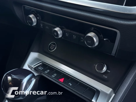 Q3 2.0 40 TFSI Performance Quattro