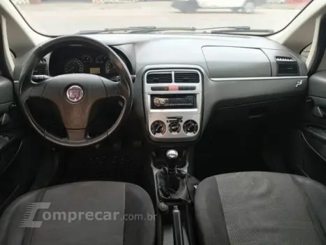 PUNTO - 1.4 8V 4P MANUAL