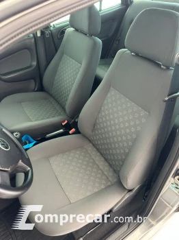 GOL 1.6 MI Power 8V