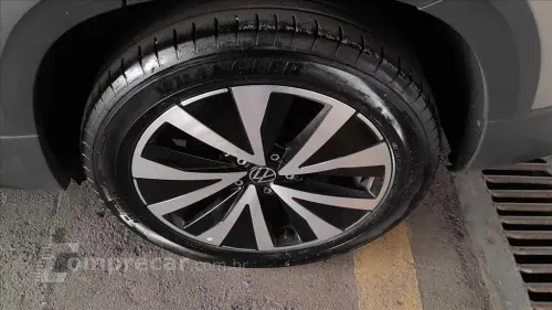 TAOS 1.4 250 TSI TOTAL FLEX HIGHLINE AUTOMÁTICO