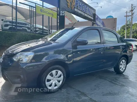 Toyota ETIOS 1.5 XS Sedan 16V 4 portas