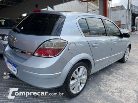 VECTRA HATCH - 2.0 MPFI GT-X HATCH 8V 4P MANUAL