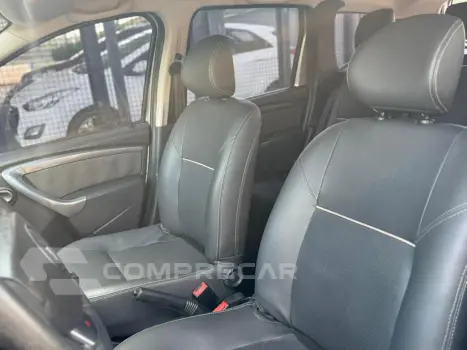 DUSTER Dynamique 4x4 2.0 Hi-Flex 16V Mec