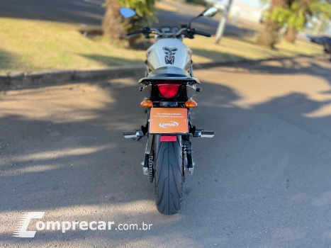 XJ6 N