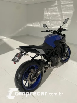 MT 09