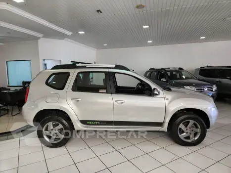 Duster 1.6 16V 4P FLEX TECH ROAD