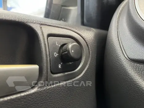 VOYAGE 1.0 MI 8V FLEX 4P MANUAL