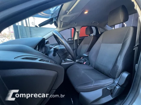 Focus Sedan 2.0 16V/2.0 16V Flex 4p Aut.