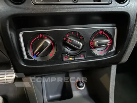 FOX 1.6 MI HIGHLINE 8V FLEX 4P AUTOMATIZADO