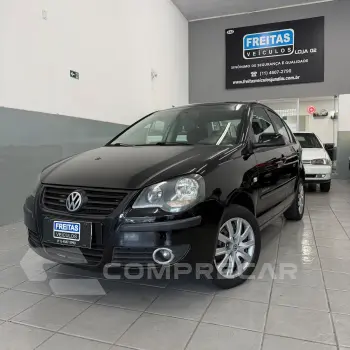 Volkswagen Polo Sedan 1.6 Mi Total Flex 8V 4p 4 portas