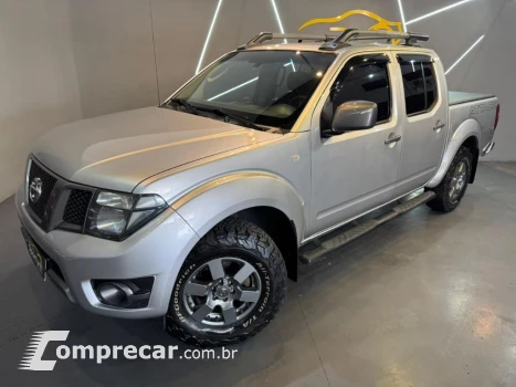 NISSAN Frontier SV AT. CD 4x4 2.5 TB Dies. Aut. 4 portas