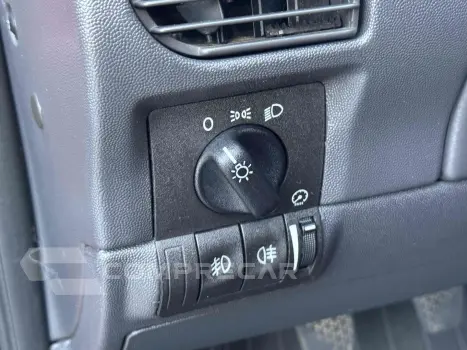 CORSA 1.8 MPFI SS 8V FLEX 4P MANUAL