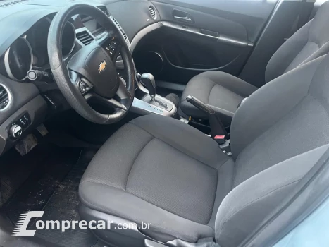 Cruze Sedan
