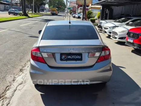 CIVIC - 1.8 LXS 16V 4P AUTOMÁTICO