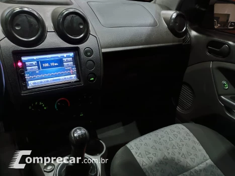Fiesta Sedan 1.0