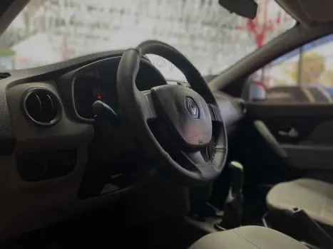 LOGAN 1.6 16V SCE FLEX EXPRESSION 4P EASY-R