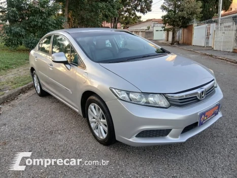 Honda CIVIC 1.8 LXS 16V 4 portas