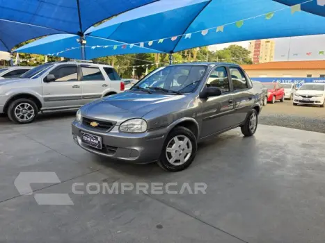 CLASSIC - 1.0 MPFI VHCE 8V 4P MANUAL