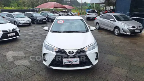 YARIS 1.5 16V FLEX SEDAN XL LIVE MULTIDRIVE