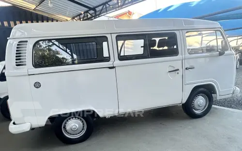 Kombi 1.4 FLEX STD 9 LUGARES