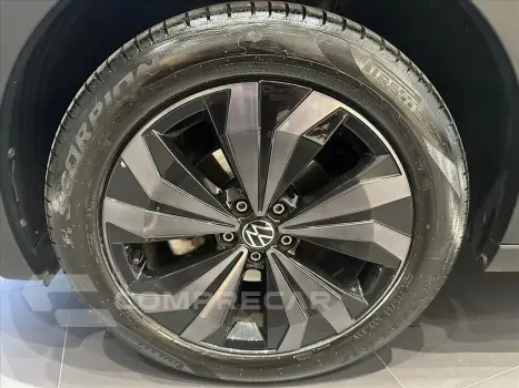T-CROSS 1.0 200 TSI TOTAL FLEX THE TOWN AUTOMÁTICO