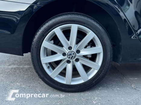 Jetta 2.0 4P FLEX CONFORTLINE AUTOMÁTICO