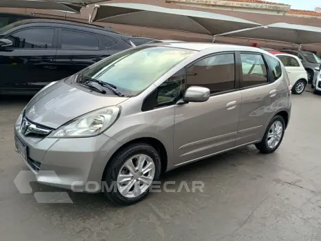 Honda FIT 1.4 LX 16V 4 portas