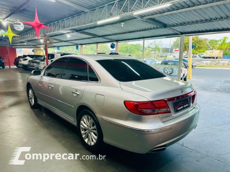AZERA 3.3 MPFI GLS Sedan V6 24V