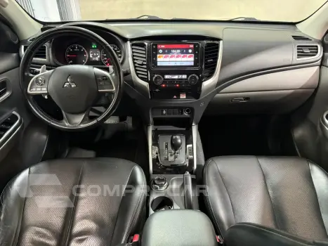 L 200 Triton 2.4 16V SPORT HPE 4X4 CABINE DUPLA TURBO DIESEL
