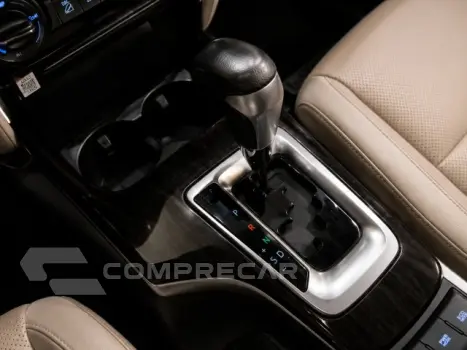 HILUX SW4 - 2.8 D-4D TURBO DIAMOND 7L 4X4 AUTOMÁTICO