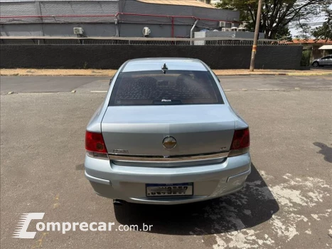 VECTRA 2.0 MPFI Expression 8V