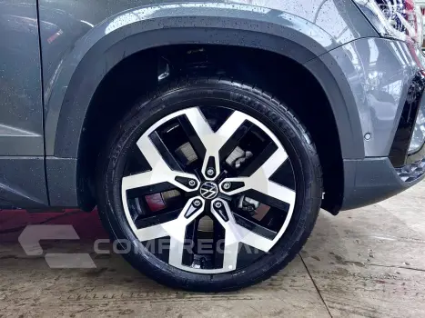TAOS 1.4 250 TSI TOTAL FLEX HIGHLINE AUTOMÁTICO