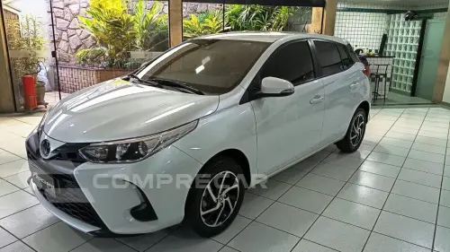 Toyota Yaris Hatch 1.5 16V 4P FLEX XS MULTIDRIVE AUTOMÁTICO CVT 4 portas