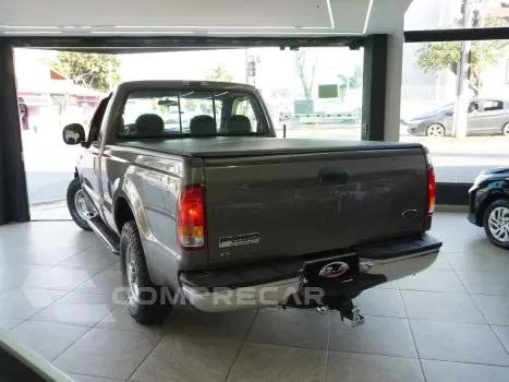 F-250 4.2 XLT 4X2 CS TURBO DIESEL 2P MANUAL