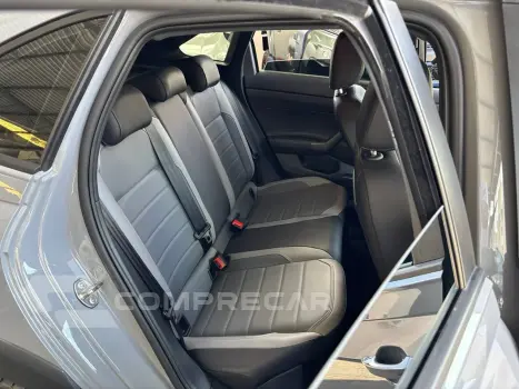 Nivus Highline 1.0 200 TSI Flex Aut.