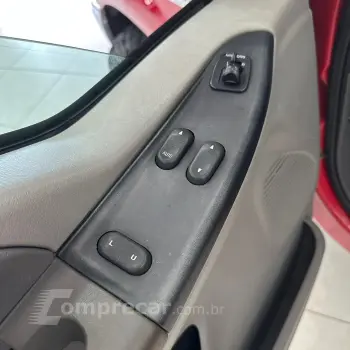 F-250 4.2 XLT 4X2 CS V6