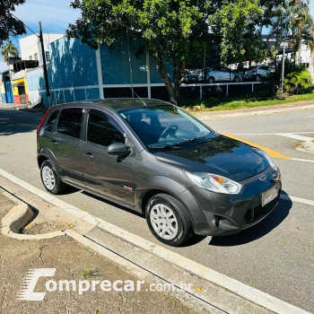 FIESTA 1.6 MPI Class Hatch 8V