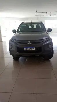 L200 TRITON 2.4 16V Turbo Outdoor GLS CD 4X4