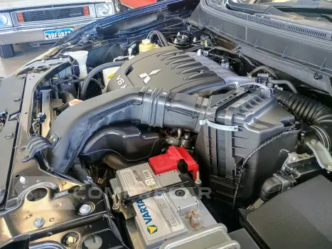 OUTLANDER 3.0 4X4 V6 24V