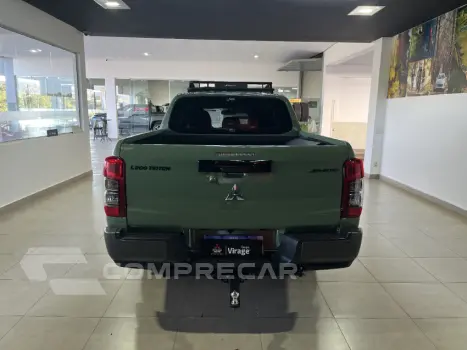 L200 TRITON 2.4 16V Turbo Savana GLS CD 4X4